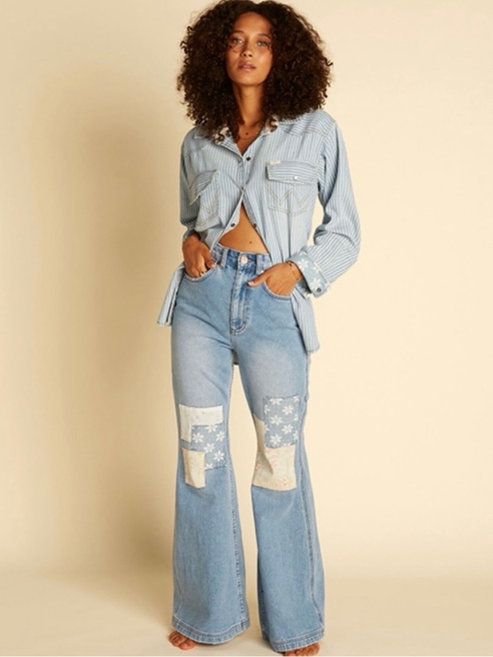 Wrangler X Billabong Collab Extra Flare Jeans Size 27 Blue Lightwash Patchwork